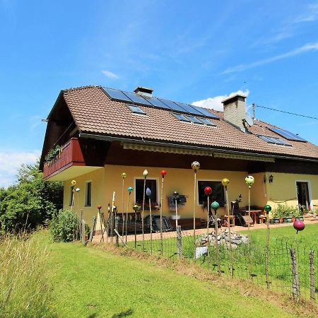 Apartment In Koettmannsdorf Near Bathing Lake Wurdach Bagian luar foto