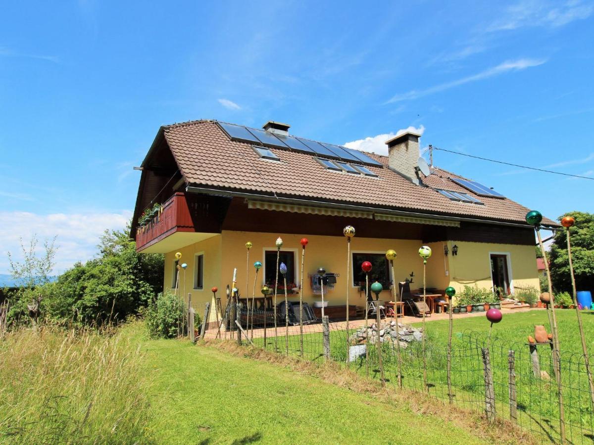 Apartment In Koettmannsdorf Near Bathing Lake Wurdach Bagian luar foto